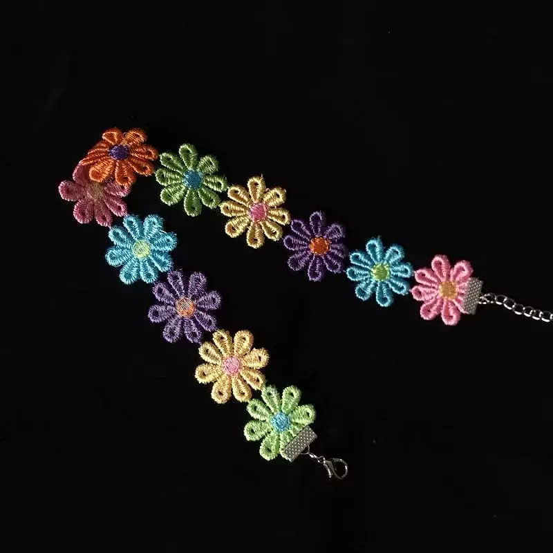 CUTE COLORFUL SEVEN-COLOR FLOWER NECKLACE