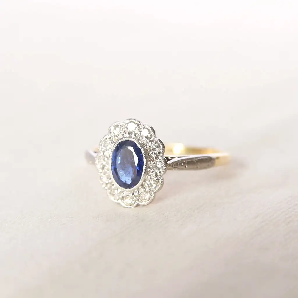 Edwardian 0.65 Carat Sapphire and Diamond Cluster