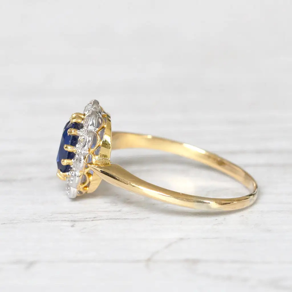 Edwardian 0.90 Carat Sapphire and Old Cut Diamond Cluster Ring