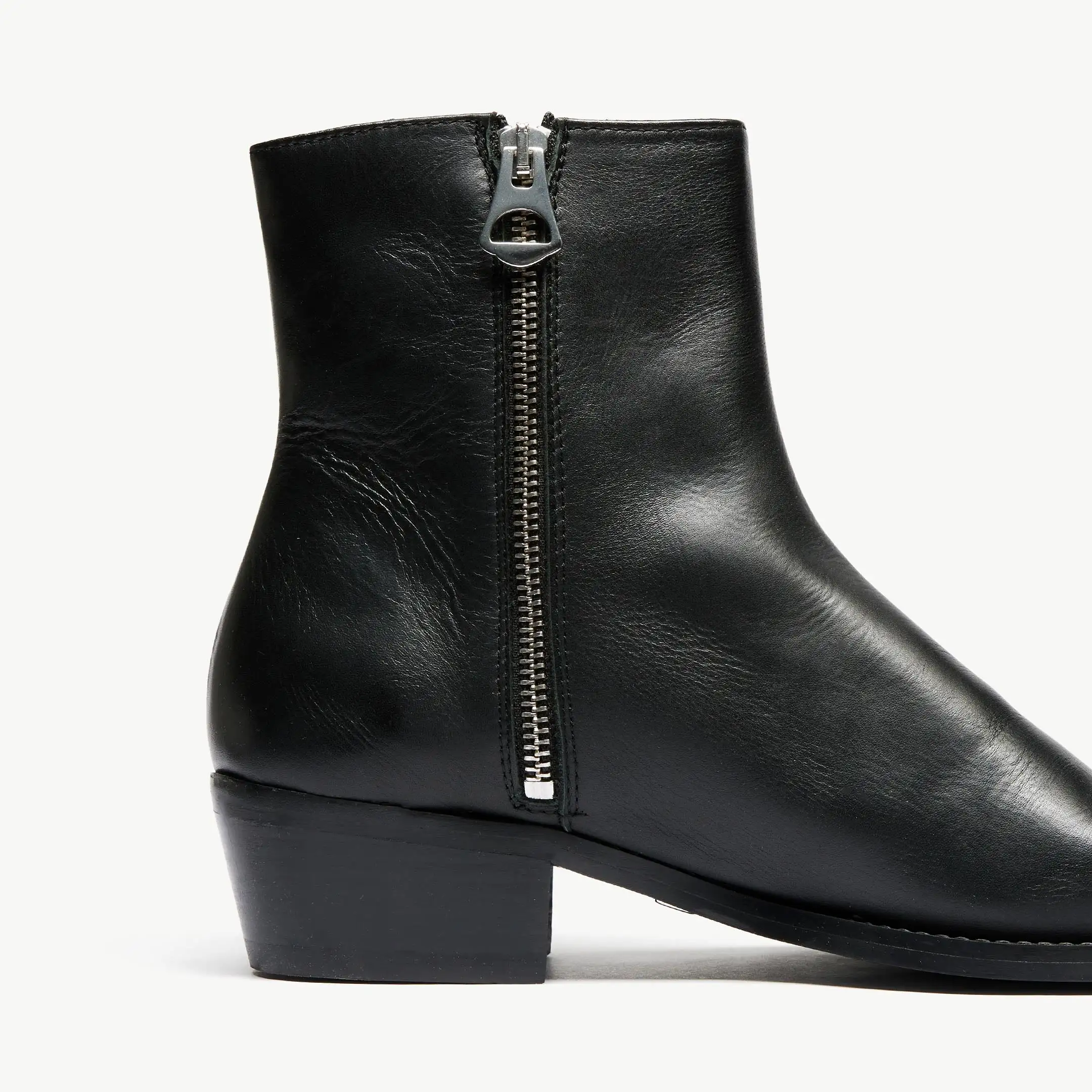 Hoxton Zip Up Cuban Heel Boot