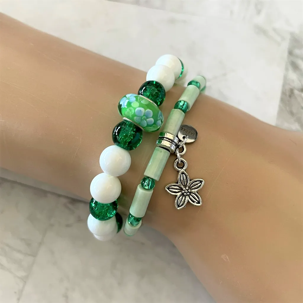 Mint Green Agate Tube Flower Bracelet