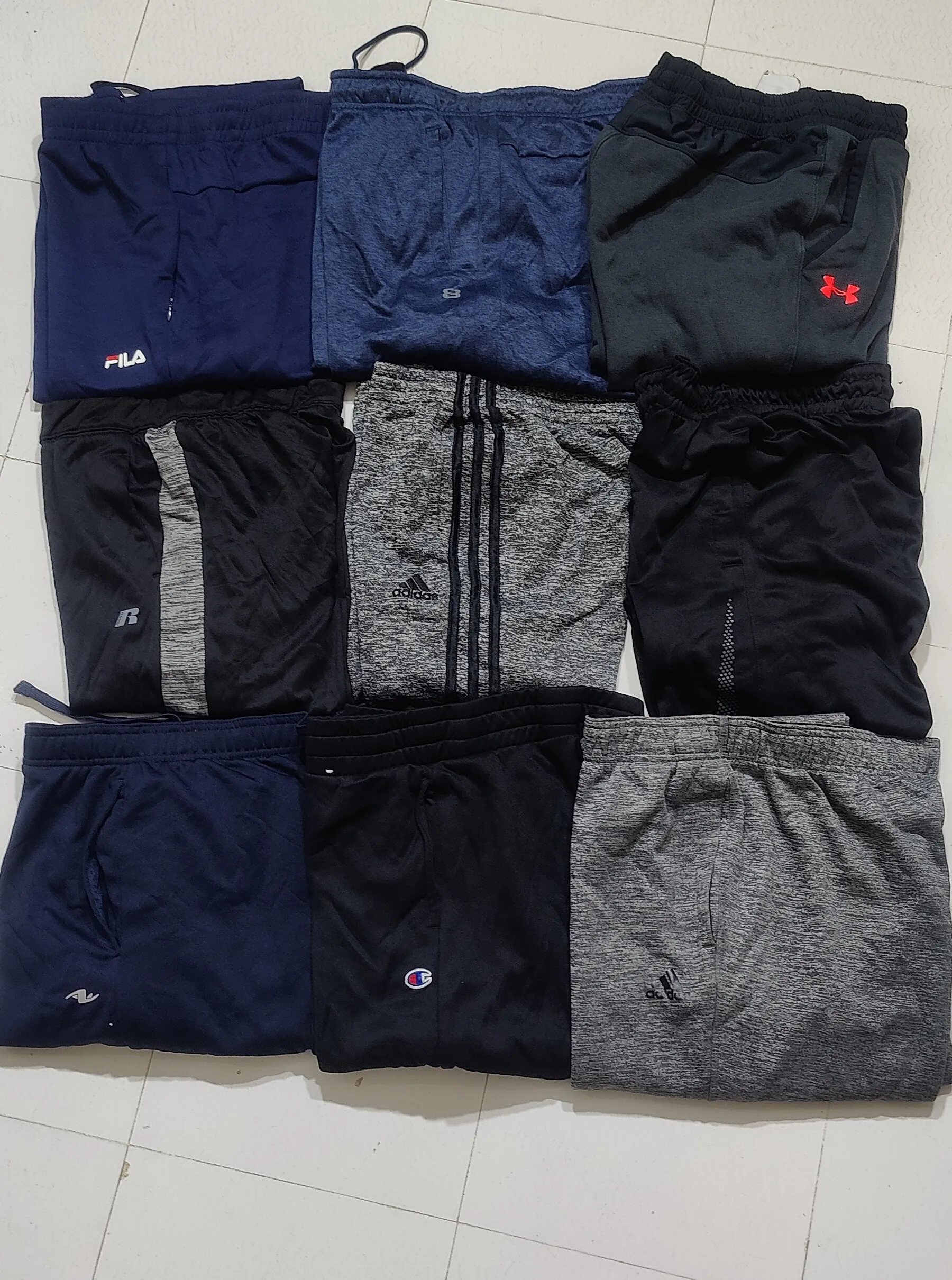 Mixed Branded Sports Track Pants and Trousers 25 pcs (mod0202)