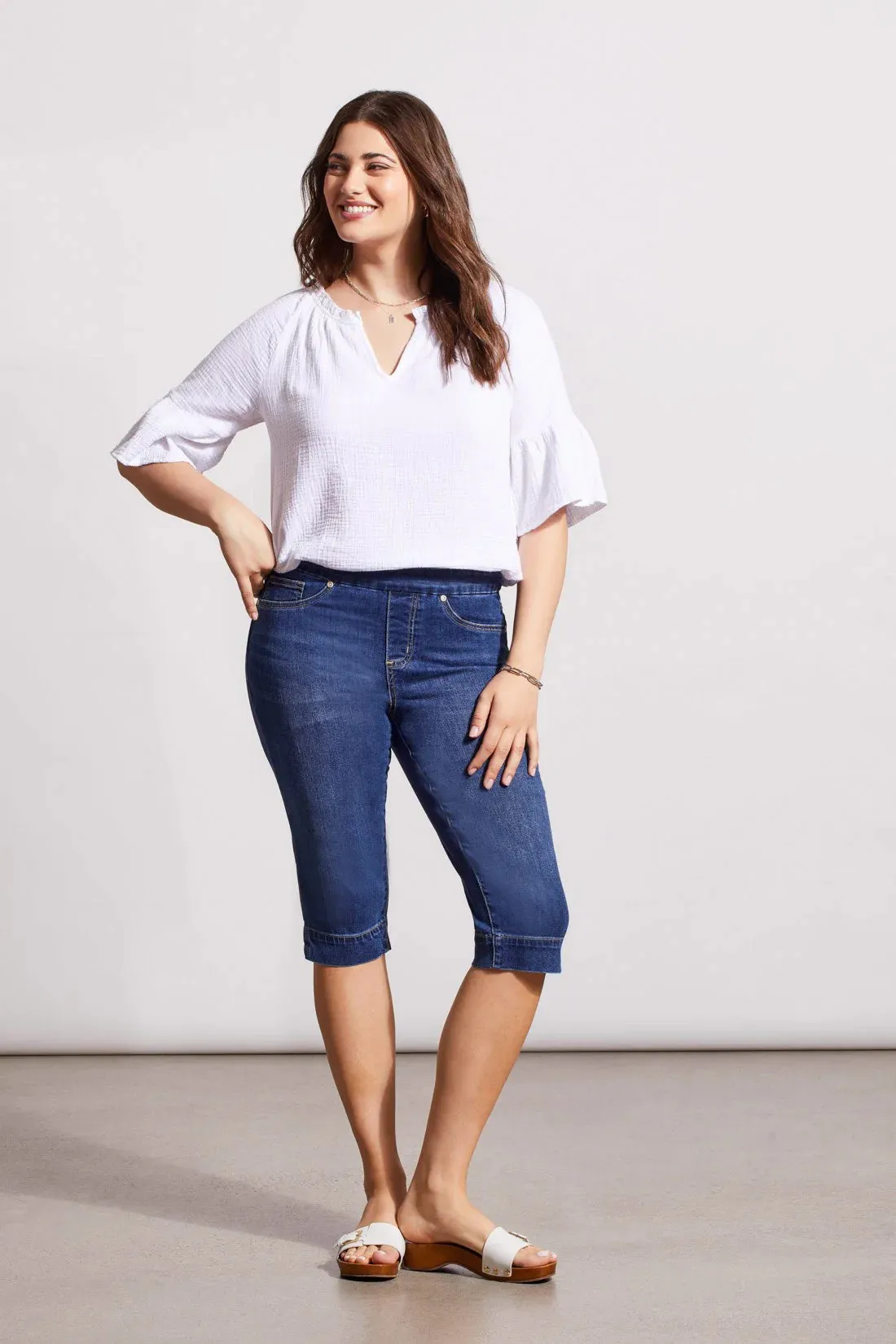 PULL-ON STRETCH DENIM CAPRIS