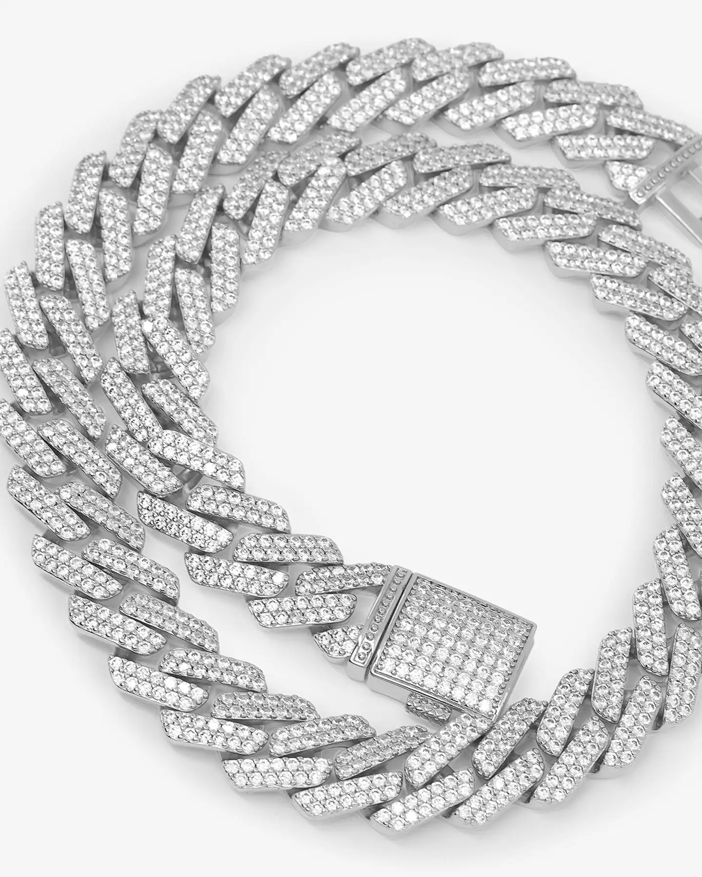 Saint Morta 18 Interlink Necklace Iced White Gold