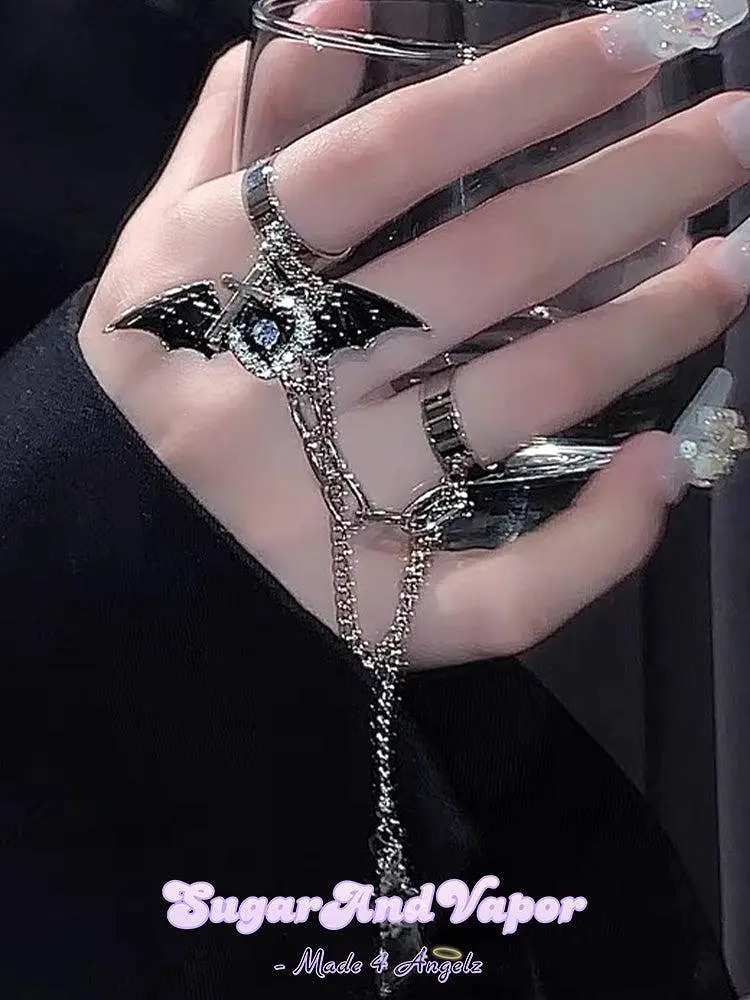 Samara Dark Heart Bat Chain Rings