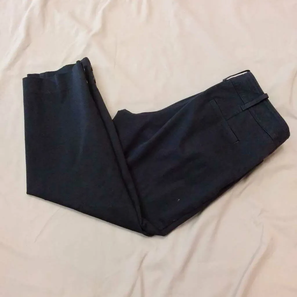 TALBOTS NAVY CAPRIS SIZE 4 PETITE TCC