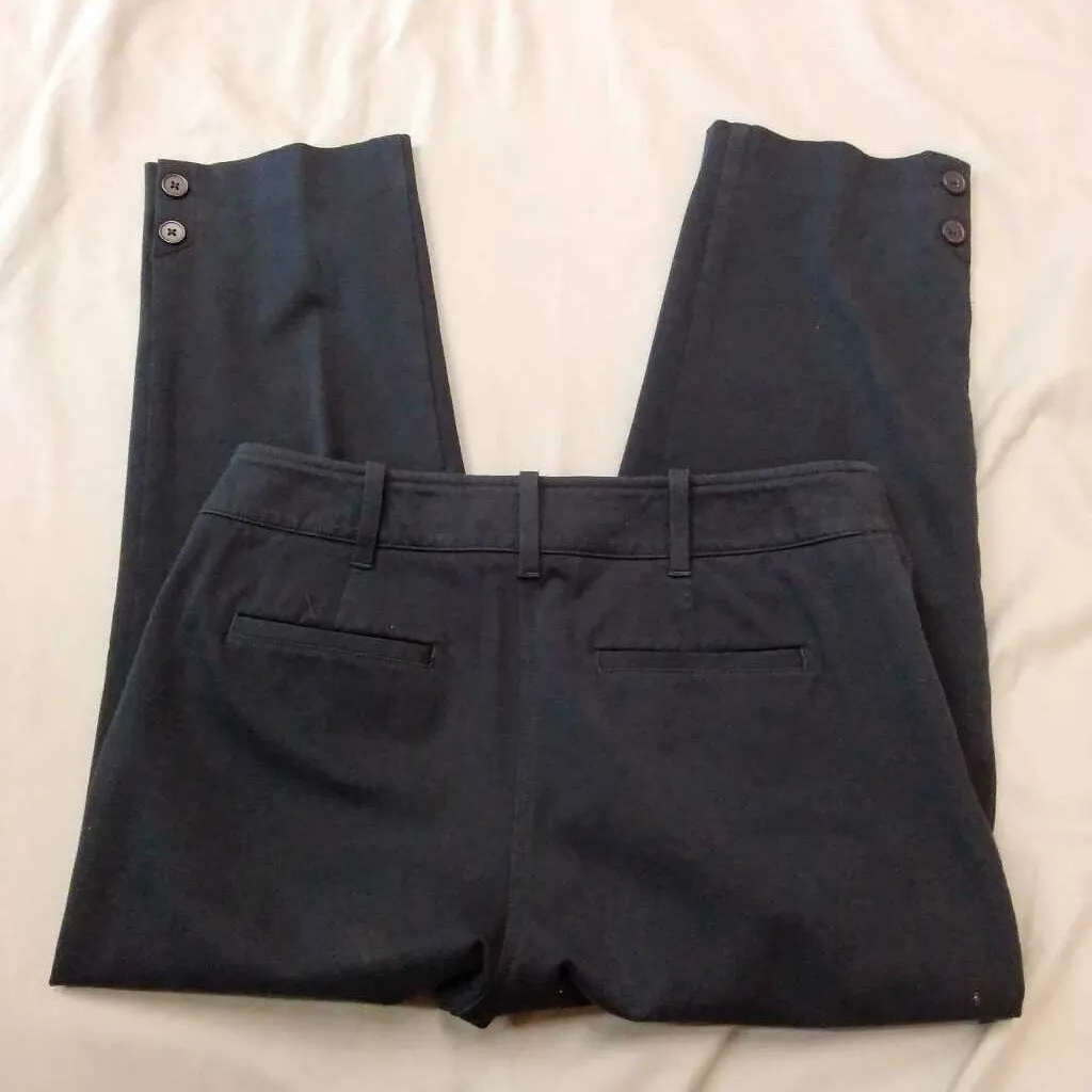 TALBOTS NAVY CAPRIS SIZE 4 PETITE TCC