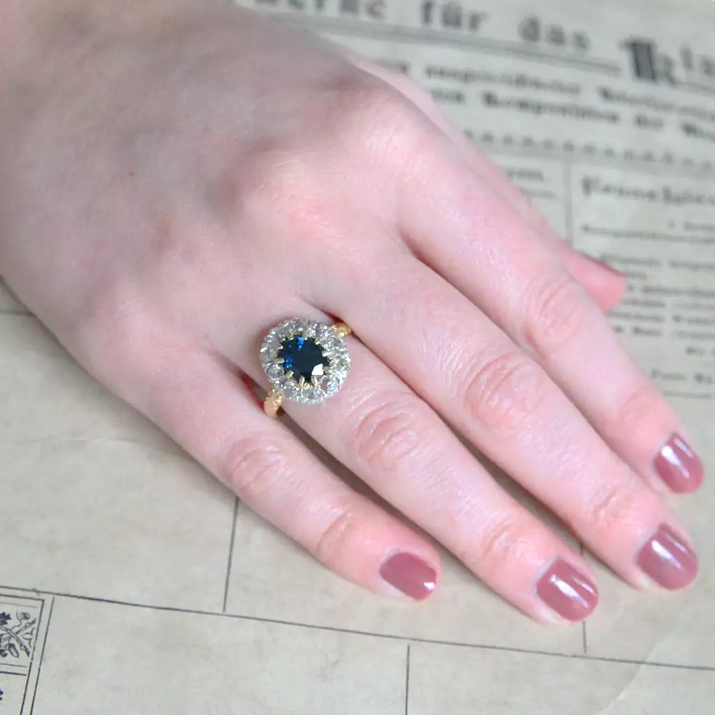 Victorian 1.80 Carat Sapphire and Old Mine Cut Diamond Cluster